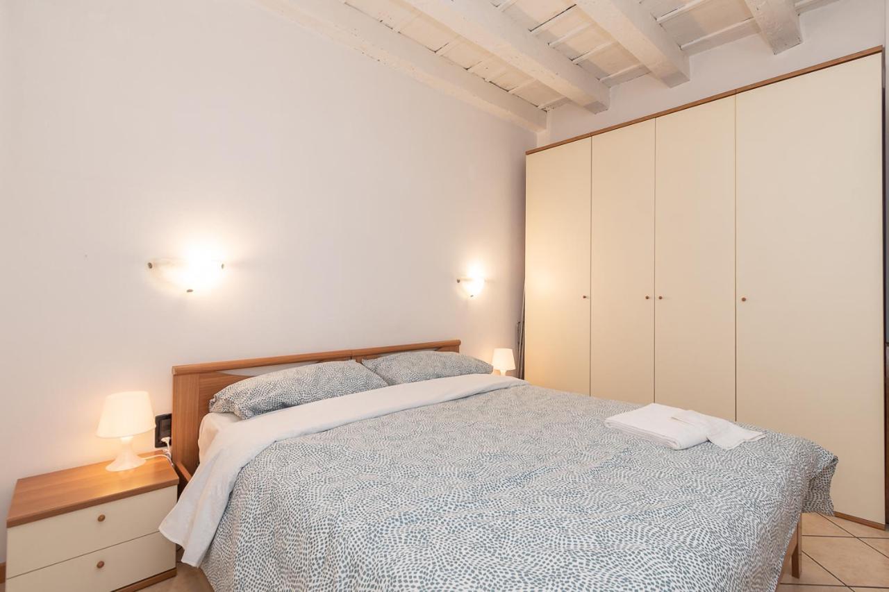 Appartamento Bilocale 1 Piazza Vittoria - Affitti Brevi Italia Brescia Eksteriør billede