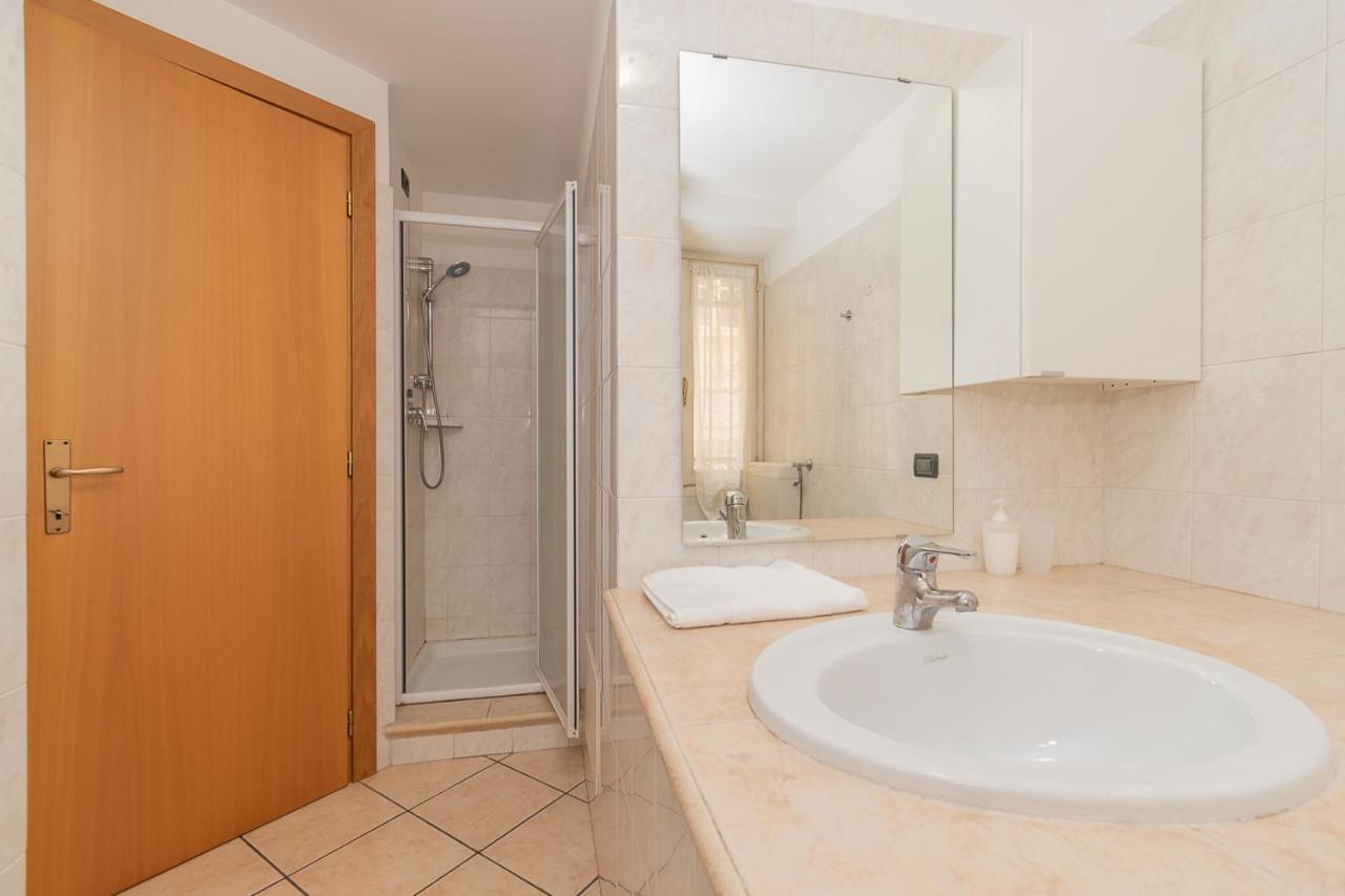 Appartamento Bilocale 1 Piazza Vittoria - Affitti Brevi Italia Brescia Eksteriør billede