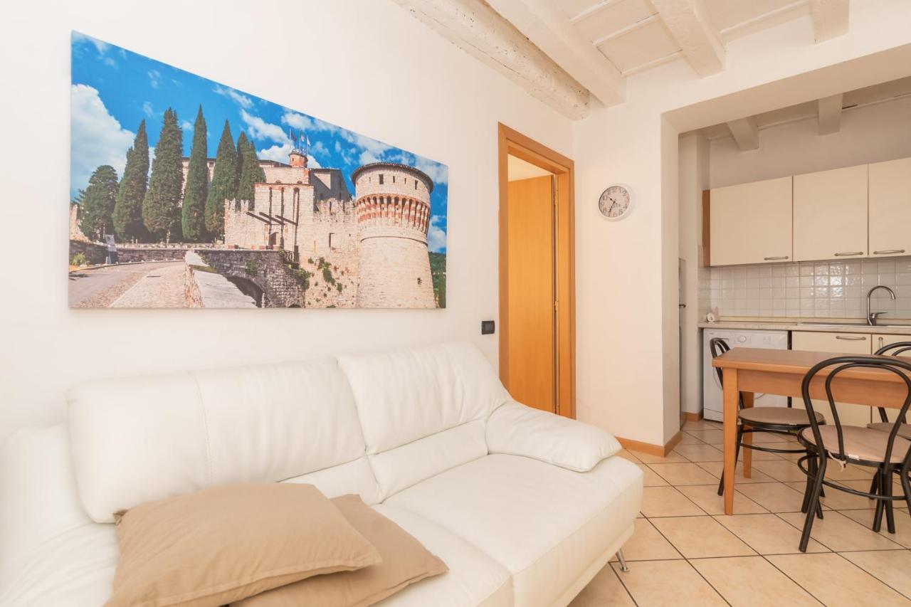 Appartamento Bilocale 1 Piazza Vittoria - Affitti Brevi Italia Brescia Eksteriør billede